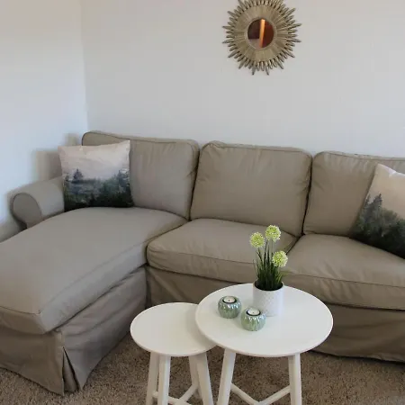 דירה Cosy, Fully Furnished And Modern Flat At The Edge Of The Forest